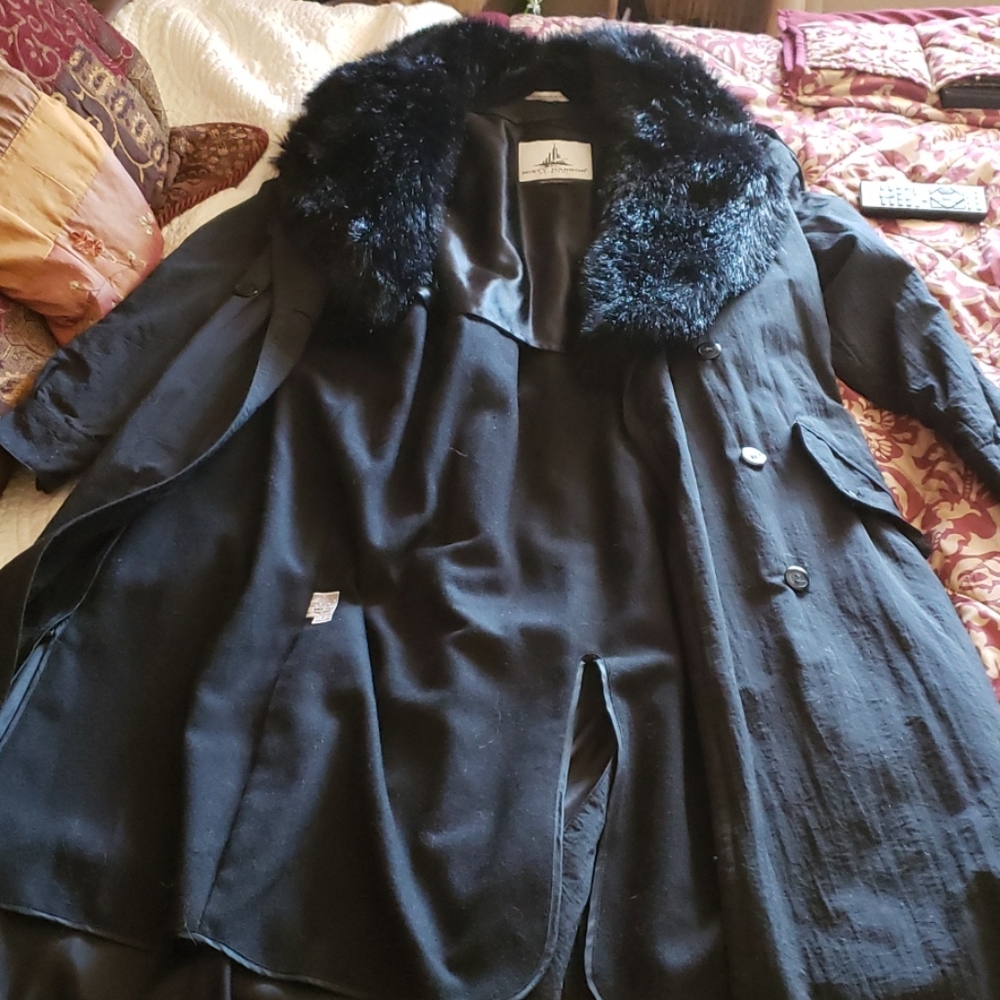coat - Picture 3 of 8